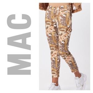🔥SALE🔥 🆕 MAC Jeans - Dream Chic Tropical Print - Size 32